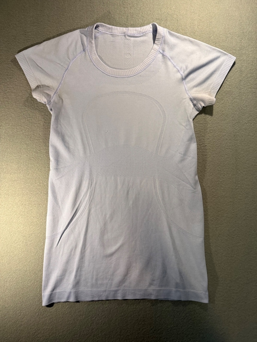 Lululemon Women's Short Sleeve Athletic Shirt Light Purple Size XS